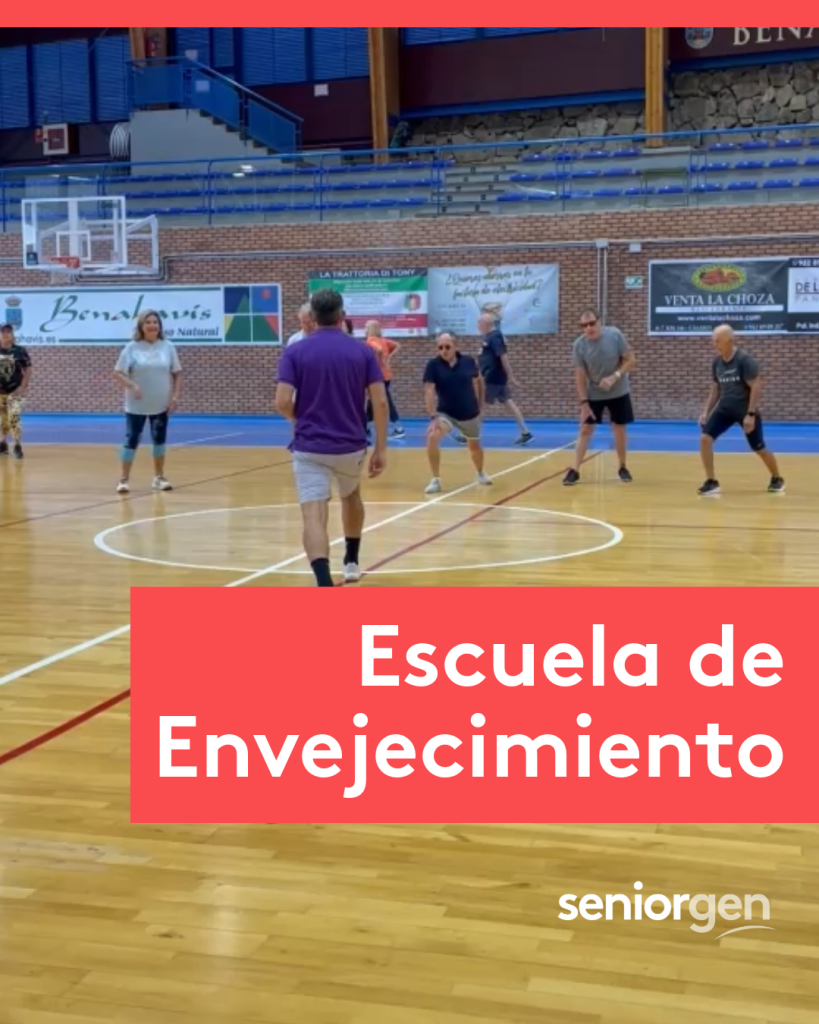 personas mayores entrenando